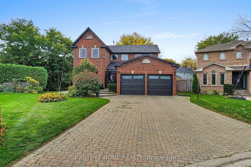 24 Cummings Court, Markham