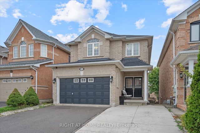 58 Lindenshire Avenue, Vaughan