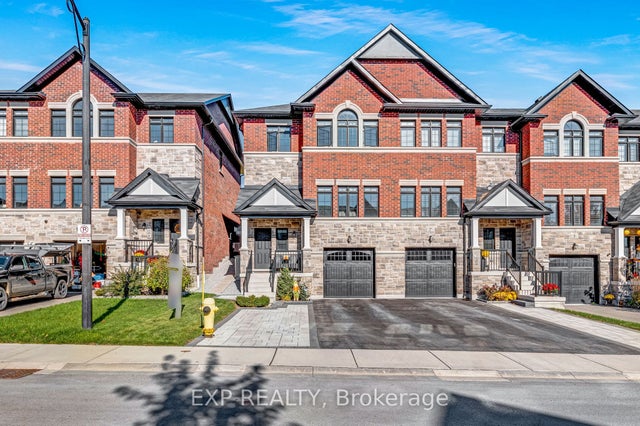 9 Gord Matthews Way, Uxbridge