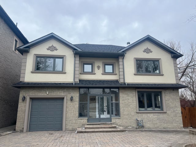 253 Lakeland Crescent, Richmond Hill