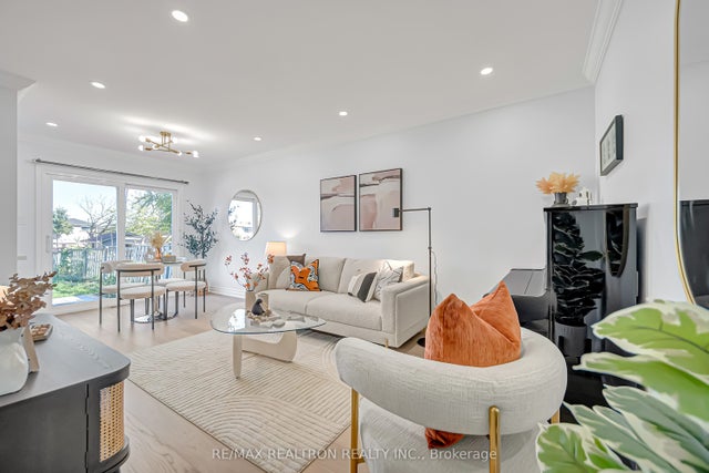33 Chichester Road, Markham