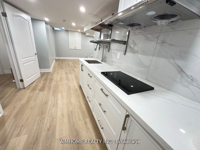 130 Hollybush Drive Bsmt-1, Vaughan