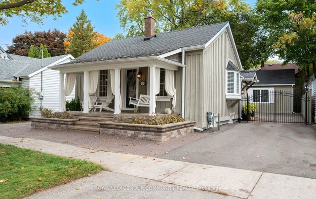 43 Wells Street, Aurora