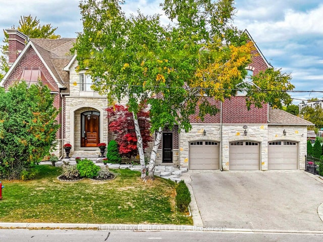 134 Spruce Avenue, Richmond Hill