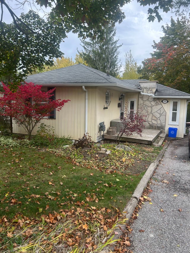 137 Gurnett Street Bsmt, Aurora