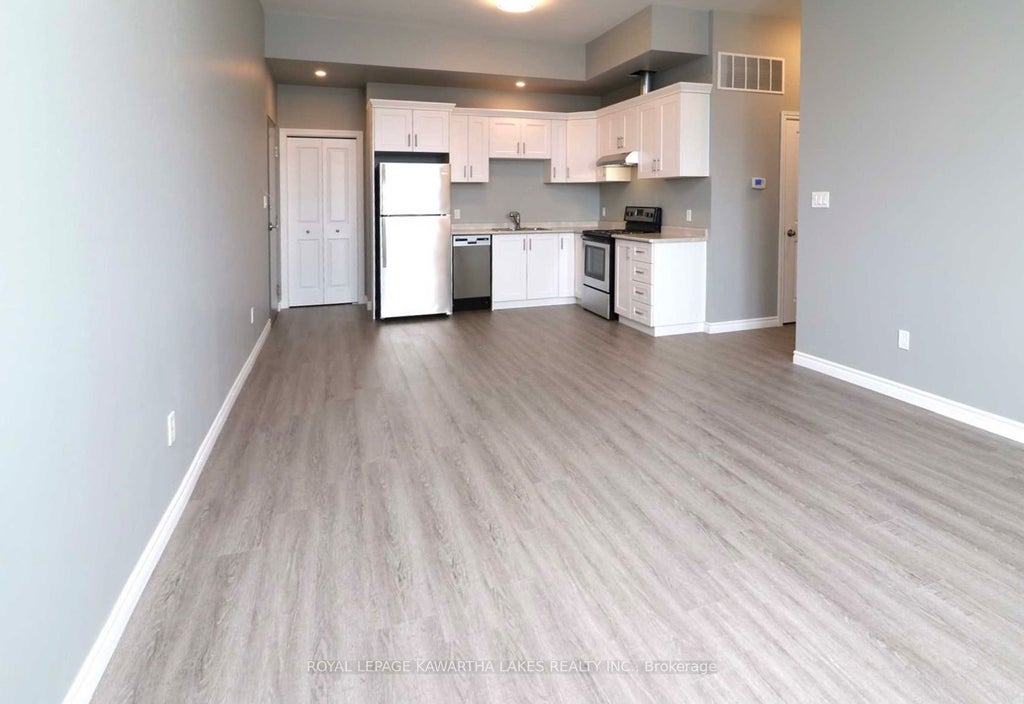 448 Osborne Street Unit, Brock