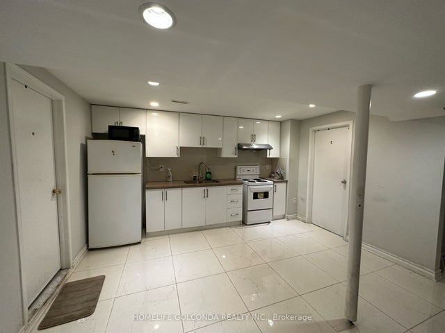37 Halder Crescent, Markham