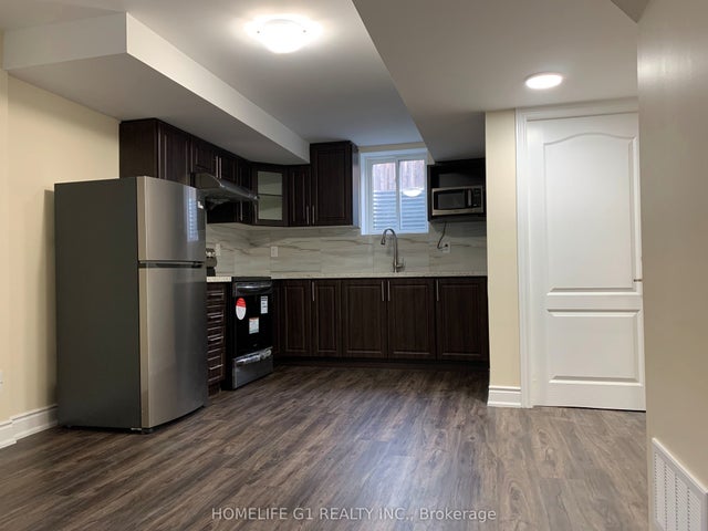45 Dame Gruev Drive, Markham