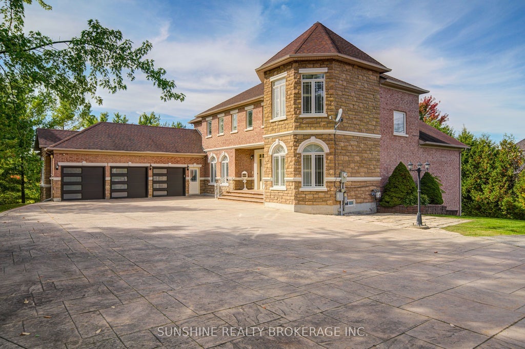 19 Aspen Leaf Court, Aurora