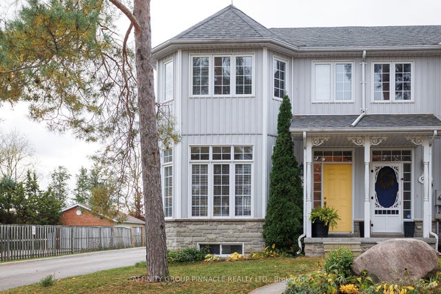 983 Lake Drive E, Georgina