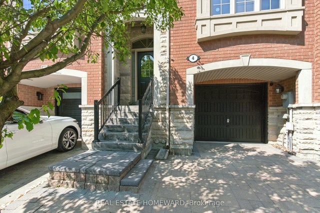 4 Isaac Devins Avenue, Vaughan
