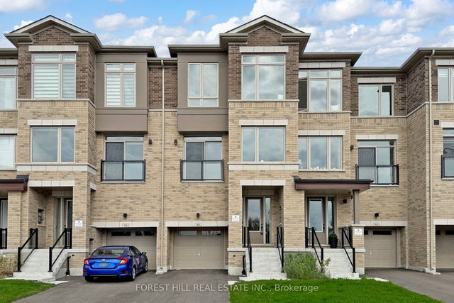 40 Tennant Circle, Vaughan