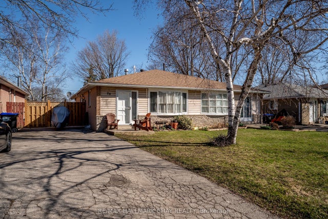 28 Brown Street, New Tecumseth