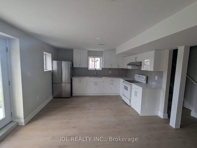 27 Bill Guy Drive Basement, Georgina