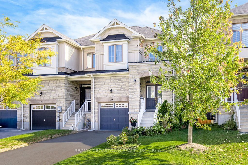 49 Greenwood Drive, Essa