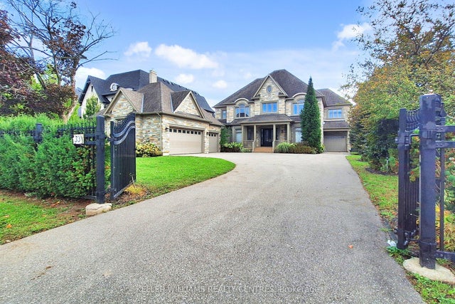 33 Maple Grove Avenue, Richmond Hill