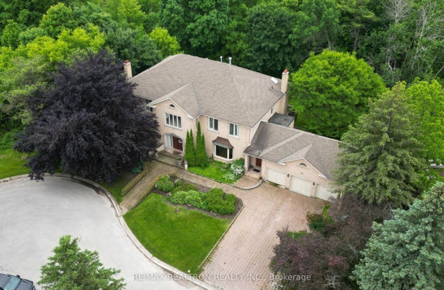 12 Moodie Drive, Richmond Hill