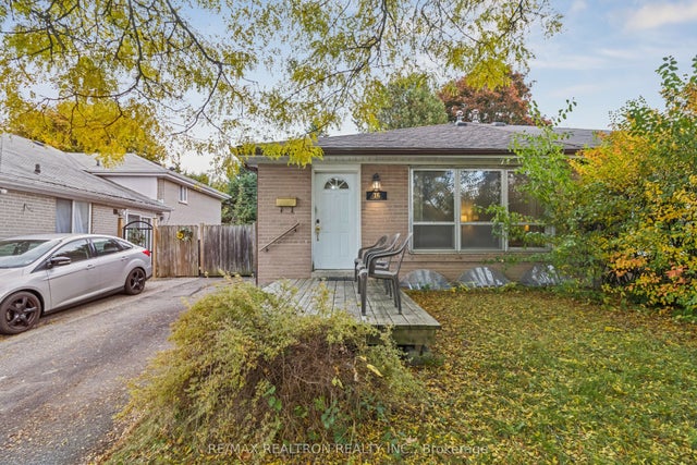 16 Foreht Crescent, Aurora