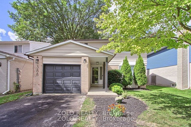 388 Terry Drive, Newmarket