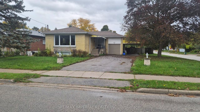 422 Lynett Crescent, Richmond Hill
