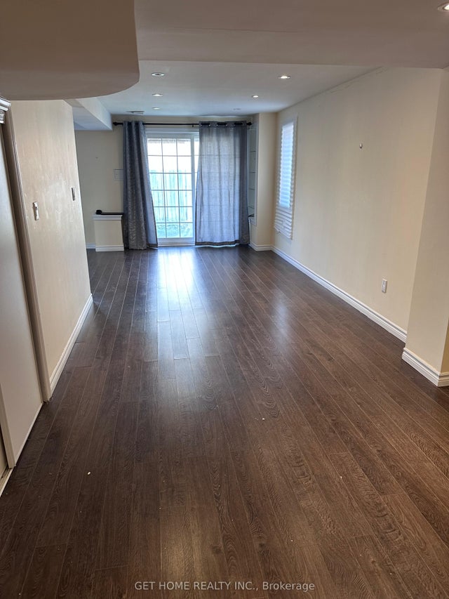 91 Hammersly Boulevard Bsmt, Markham