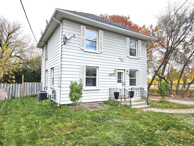 399 The Queensway South N/a, Georgina