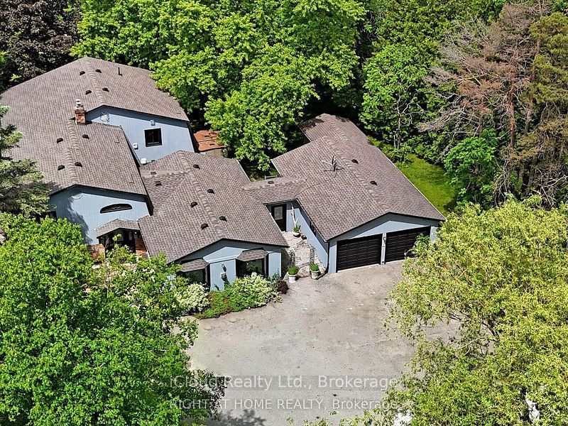 2580 Lakeridge Road, Uxbridge