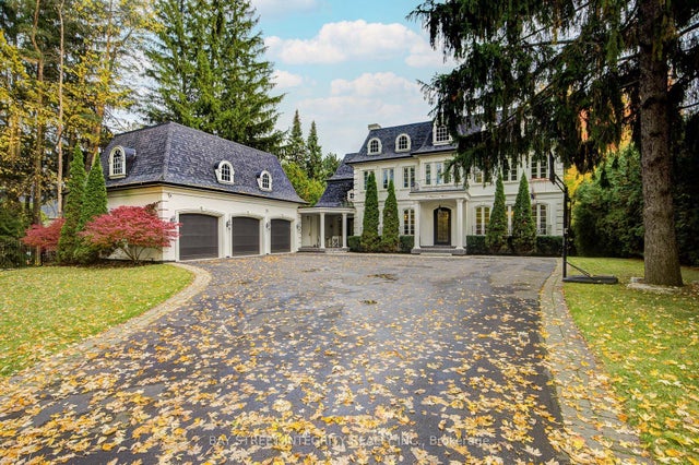 9 Highland Court, Aurora