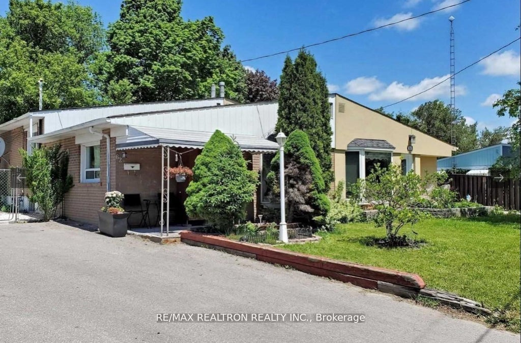 62 Lindsay Avenue, Newmarket