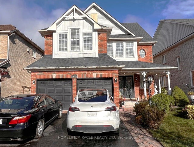 62 Vitlor Drive, Richmond Hill