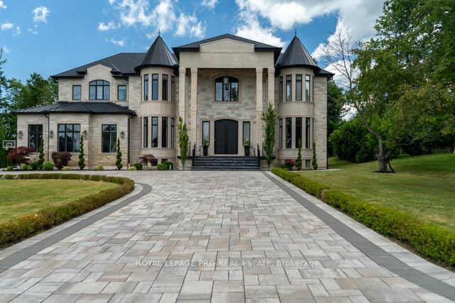 12 Hollywood Crescent, King