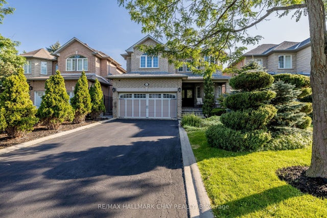 160 Golden Gate Circle, Vaughan