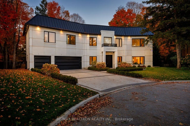 8 Elspeth Place, Markham