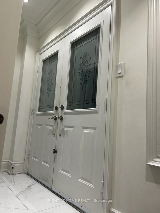 187 Redstone Road, Richmond Hill