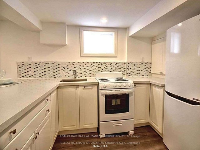 47 Newbury Drive Lower Fl, Newmarket