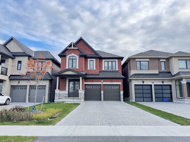135 Jinnah Avenue, Markham