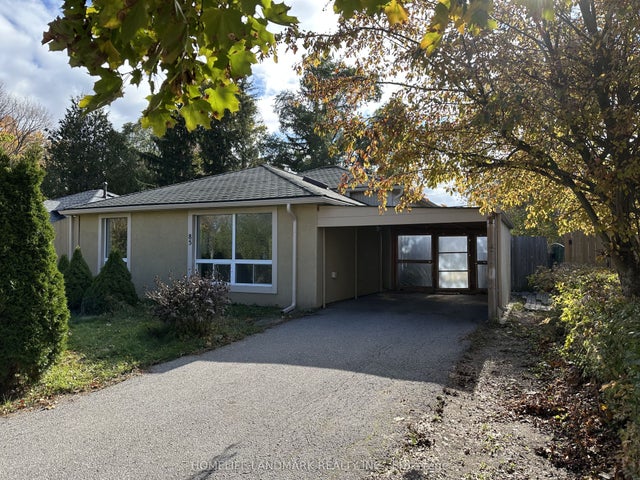 85 Aurora Heights Drive, Aurora