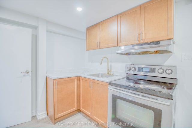 65 Davis Road N Basement #1, Aurora