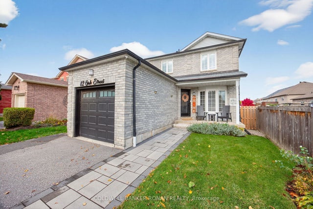 82 Oak Street, New Tecumseth