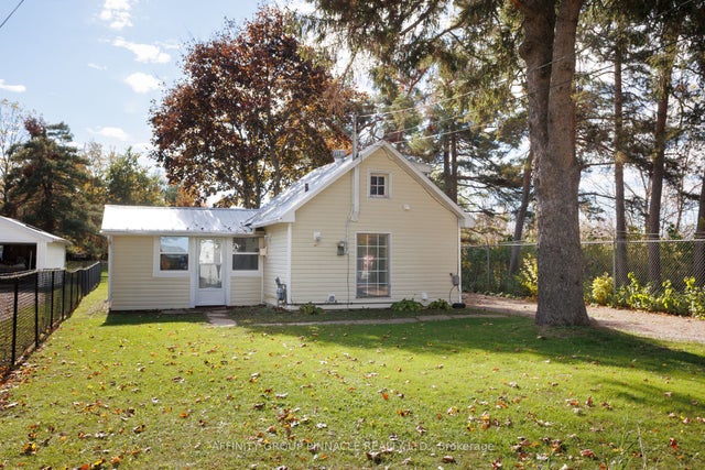 187 King Street W, Brock