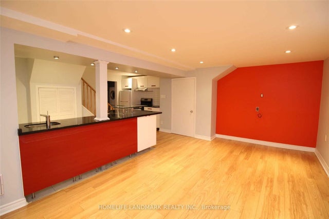 21 Marsh Street Lower, Richmond Hill