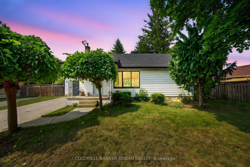 180 Wellington Street E, New Tecumseth