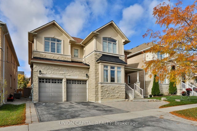 22 Greenforest Grove, Whitchurch-Stouffville