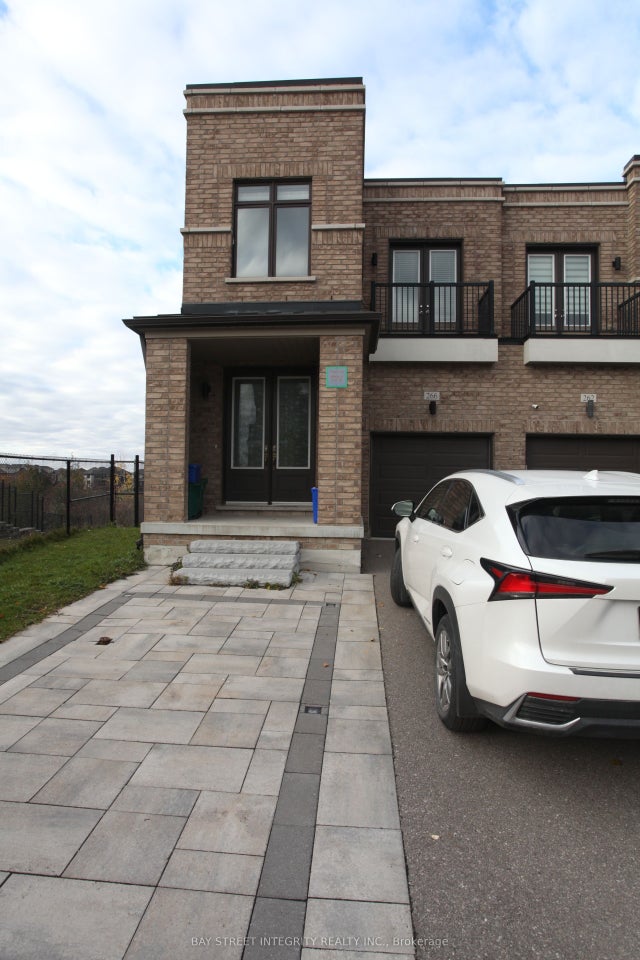 266 Elyse Court, Aurora