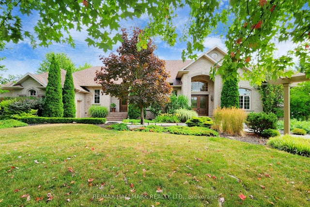 63 Grayfield Drive, Whitchurch-Stouffville