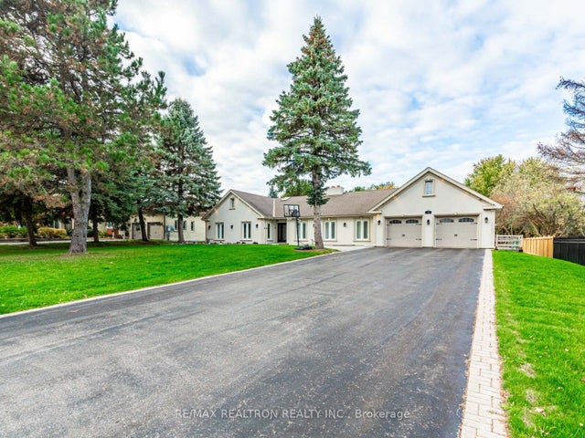 33 Carolwood Crescent, Markham