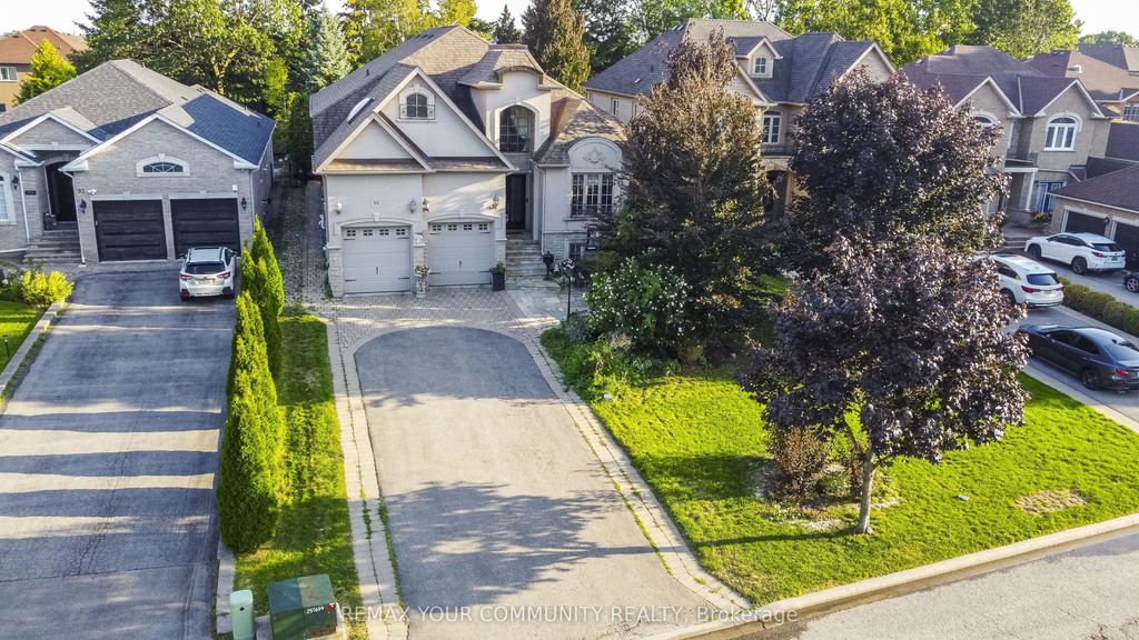 95 Naughton Drive, Richmond Hill