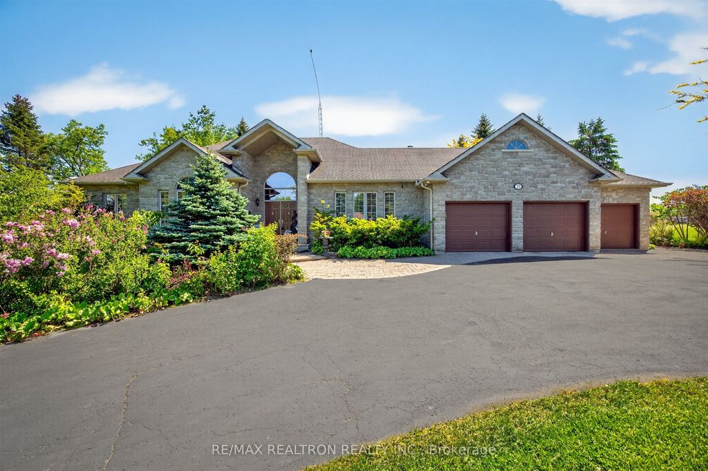 23 Fairbairn Gate, East Gwillimbury