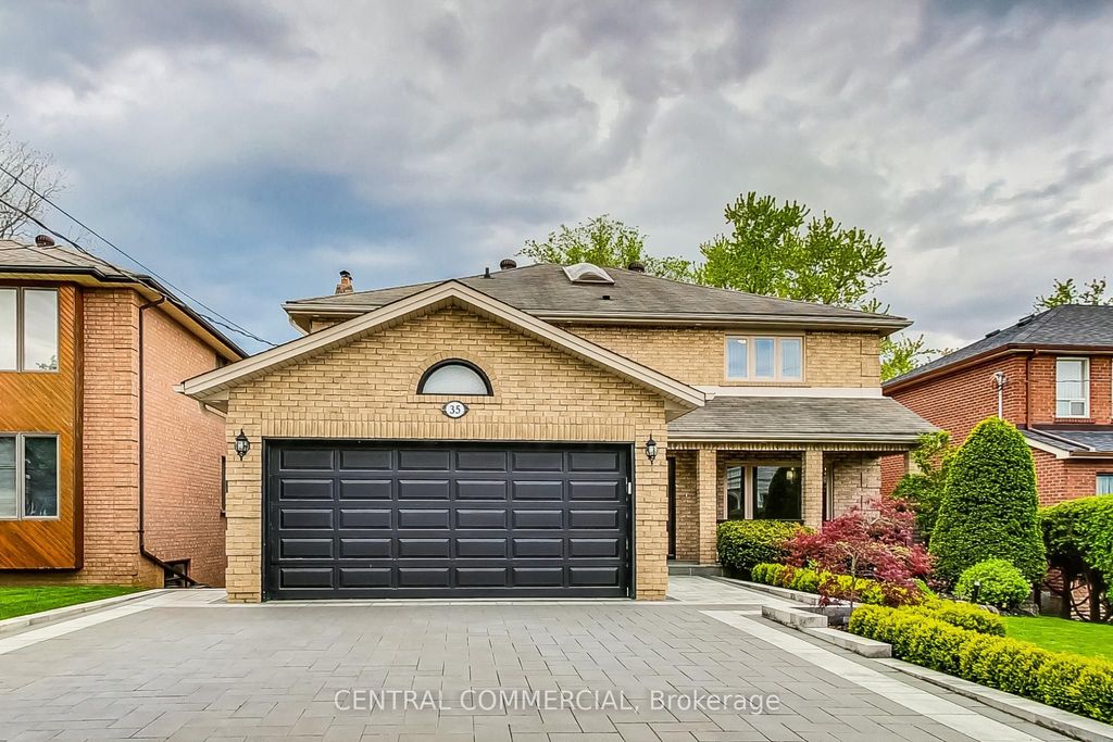 35 Mackay Drive, Richmond Hill