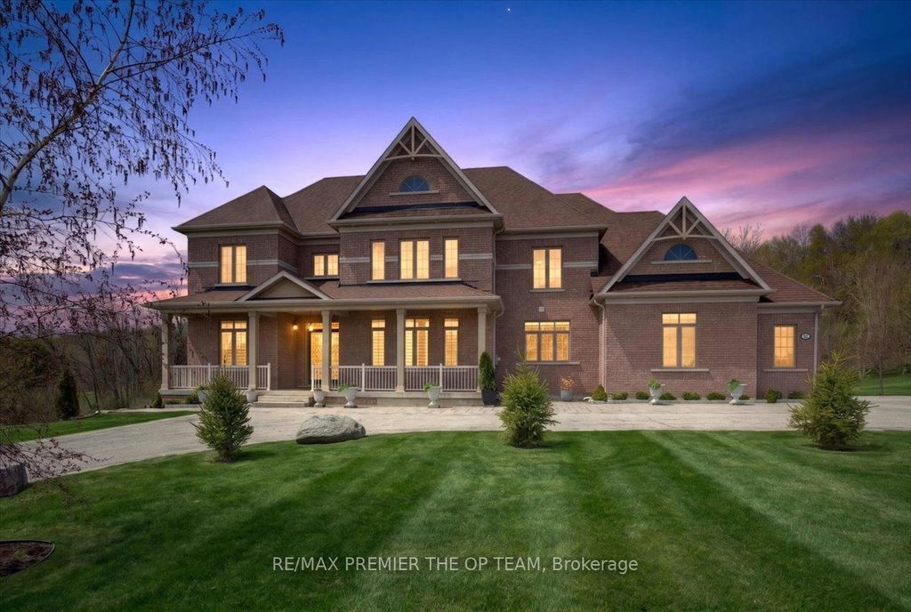 102 Pine Hill Road, Bradford West Gwillimbury